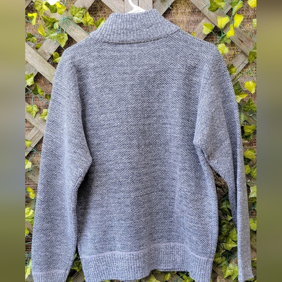 The North Face Zip-Up Lined Sweater/Jacket - Picture 4 of 7